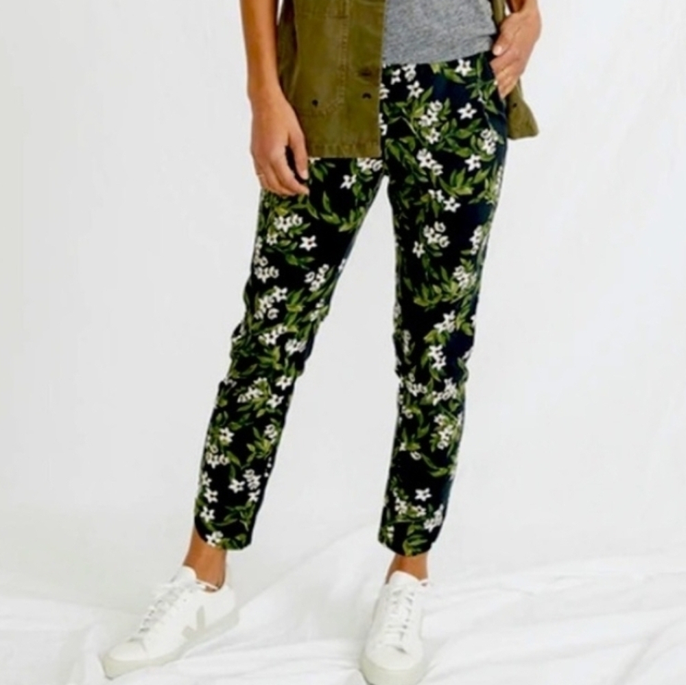 Marine Layer Black and Green Floral Allison Jogger Cropped Pants